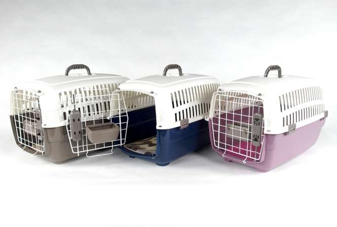 Transportbox Voyager Luxus mit Kissen + Napf - M